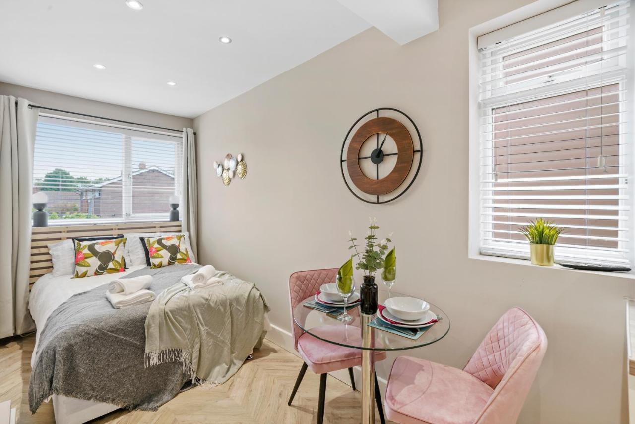 Cosy Heathrow Studios - Parking - Garden Londres Extérieur photo