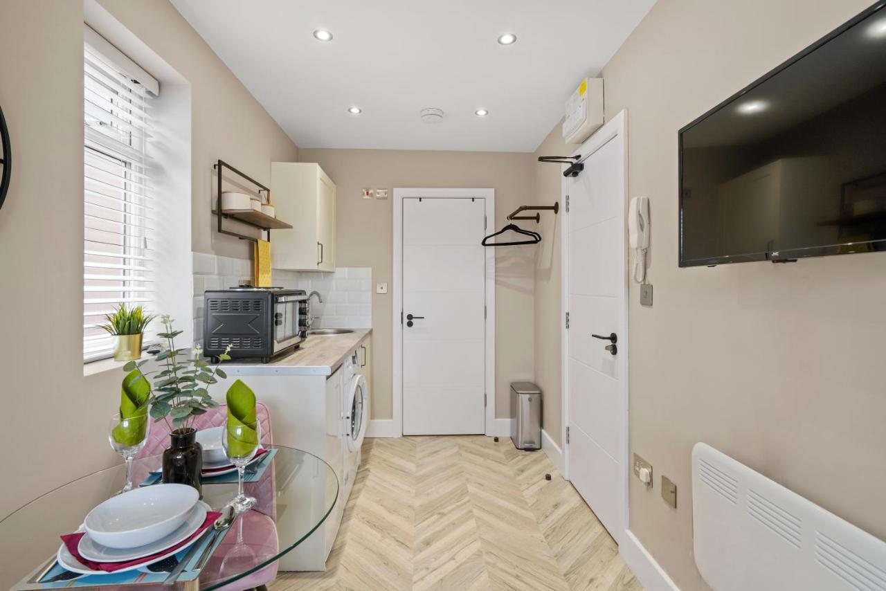 Cosy Heathrow Studios - Parking - Garden Londres Extérieur photo